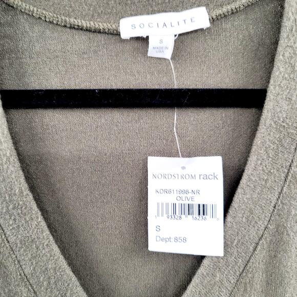 NWT Socialite Olive Green Soft V-Neck Long Sleeve Tunic Sweater Dress Women's S - Picture 4 of 5